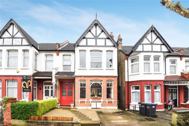 3 bedroom flat for sale