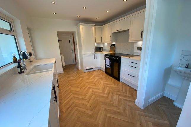 School Road, Glais, Swansea 3 bed detached house for sale
