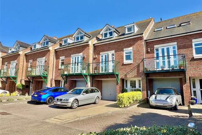 William Cawley Mews, Broyle Road... 3 bed mews for sale