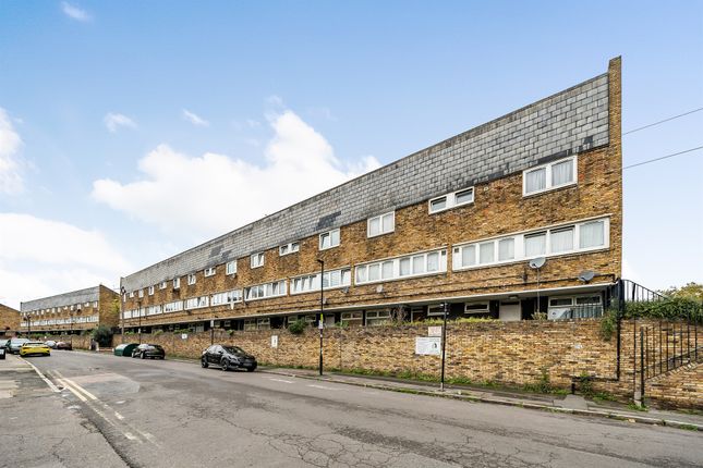1 bedroom ground floor flat for sale