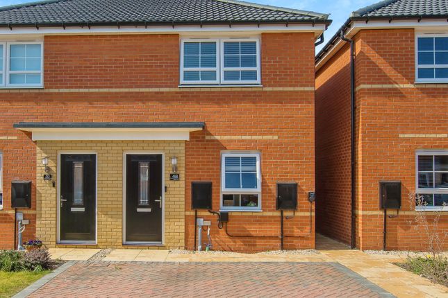 2 bedroom semi-detached house for sale