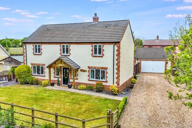 4 bed detached house