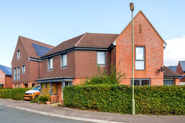 Reed Close, Swanmore, Southampton... 3 bed detached house for sale