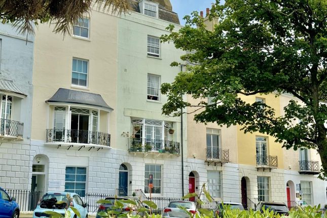 2 bedroom maisonette for sale