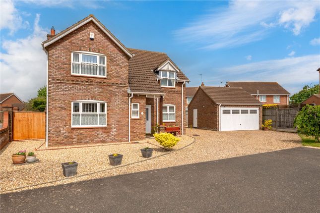 4 bed detached house