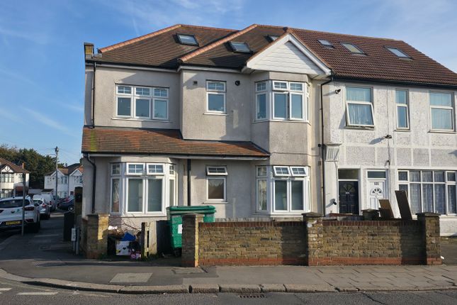 Studio flat for sale