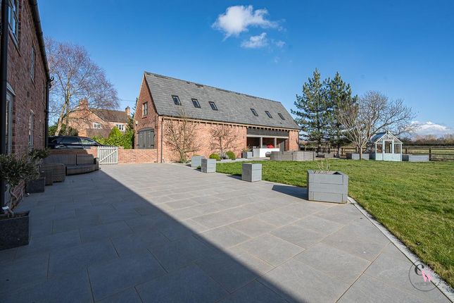 6 bedroom house for sale