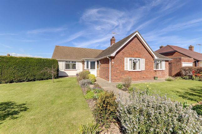 Stopham Close, Worthing 2 bed detached bungalow for sale