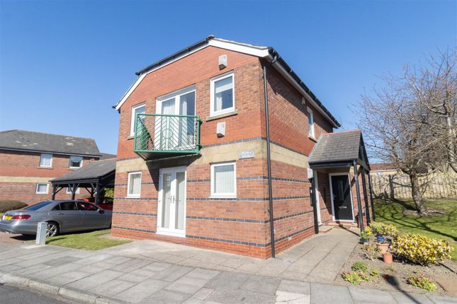Horatio House, Oxford Street, Tynemouth. 1 bed ground floor flat for sale