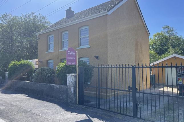 Cefneithin Road, Gorslas, Llanelli 3 bed detached house for sale