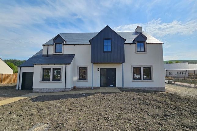 4 bed detached house