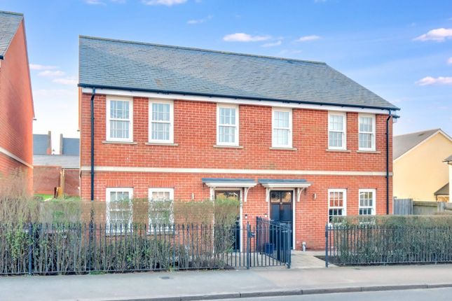 3 bedroom semi-detached house for sale