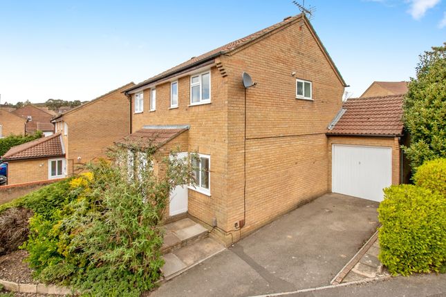 2 bedroom semi-detached house for sale