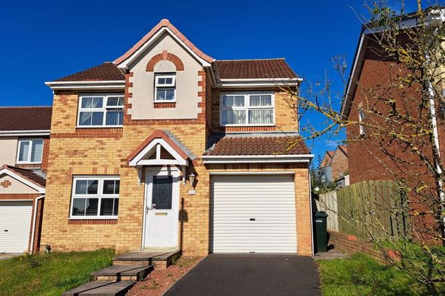 4 bed detached house