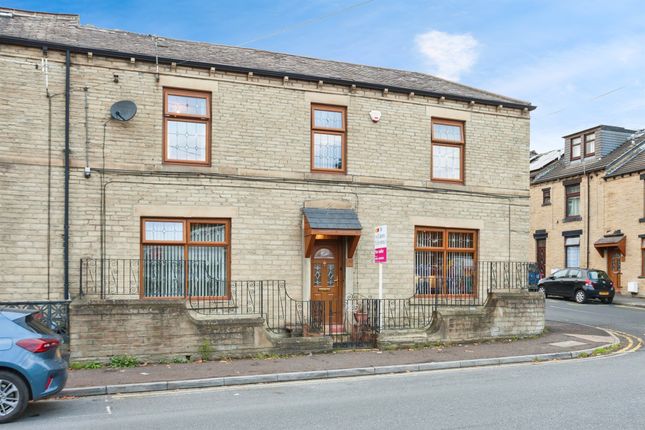 3 bed end terrace house