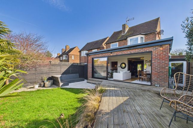 4 bed detached house
