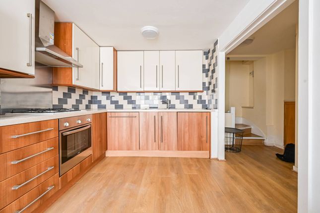 3 bed flat