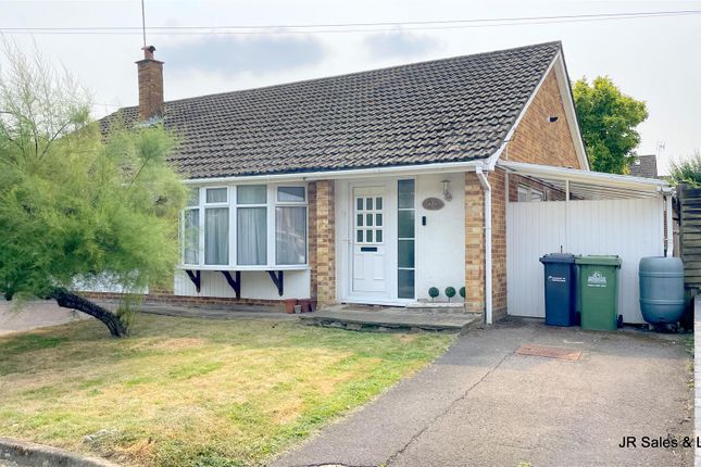 2 bedroom semi-detached bungalow for sale