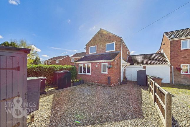 Hardingham Street, Hingham, Norwich 3 bed link detached house for sale