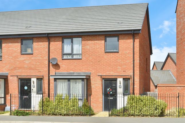3 bed end terrace house