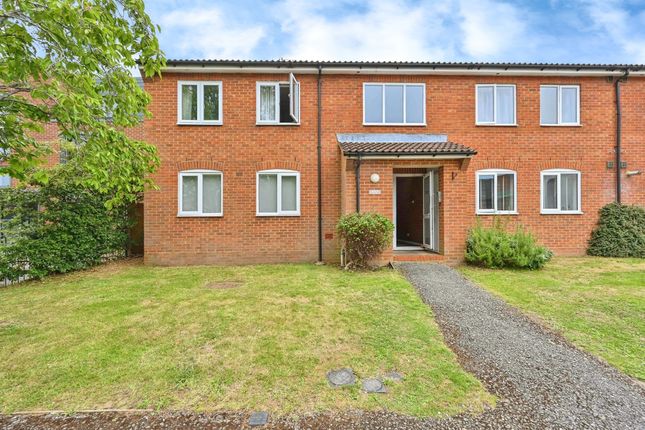 1 bedroom ground floor flat for sale