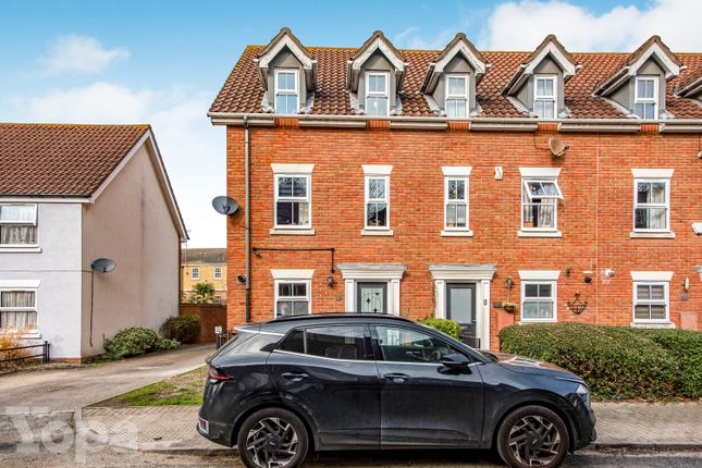 4 bed end terrace house