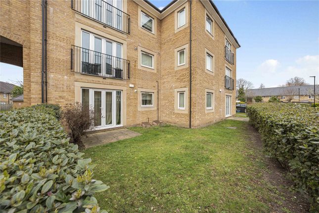 White Lodge Close, Isleworth 1 bed apartment for sale