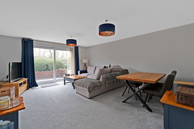 2 bed flat