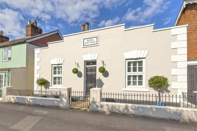 2 bedroom detached house for sale