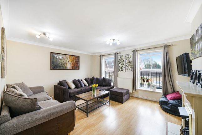 3 bedroom town house for sale