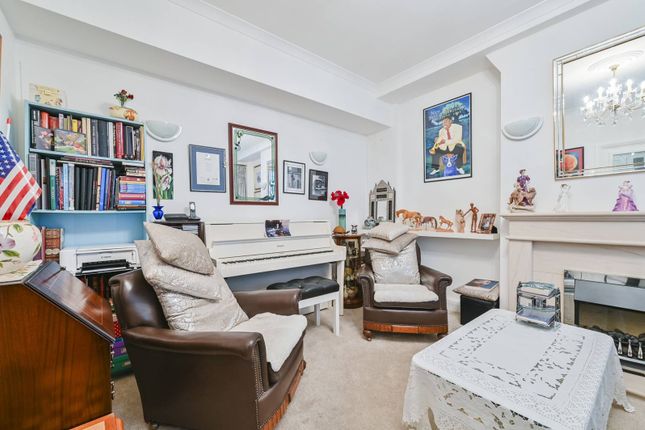 Boswell Street, Bloomsbury, London... 2 bed flat for sale