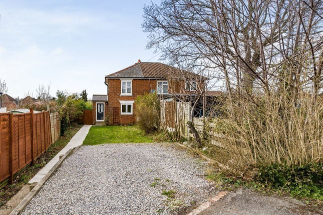 South East Road, Sholing... 2 bed semi