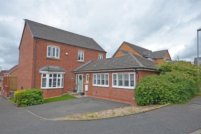 4 bed detached house