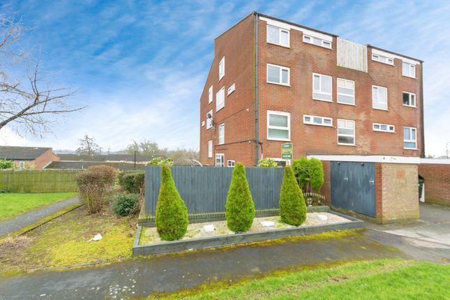 2 bedroom maisonette for sale