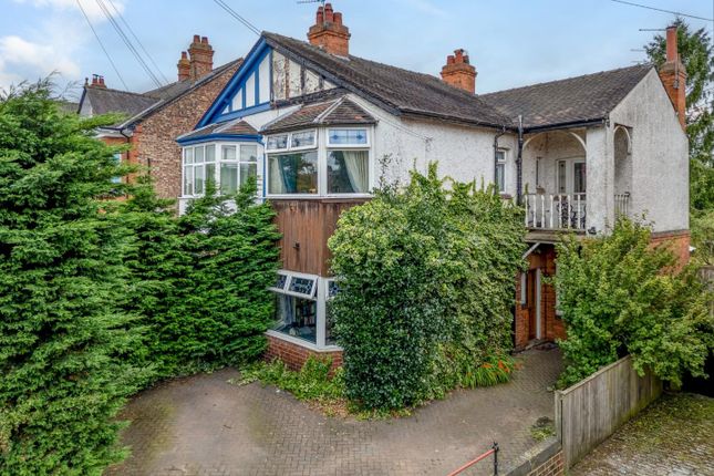 3 bed semi-detached house