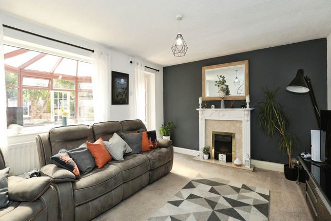 3 bed end terrace house
