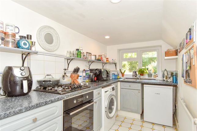 1 bedroom ground floor flat for sale