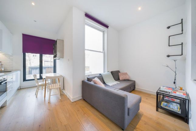 Landor Road, Clapham, London, SW9 1 bed flat for sale