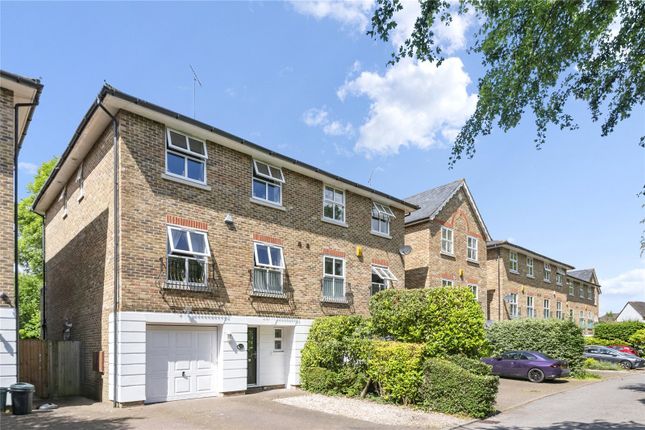 4 bedroom semi-detached house for sale