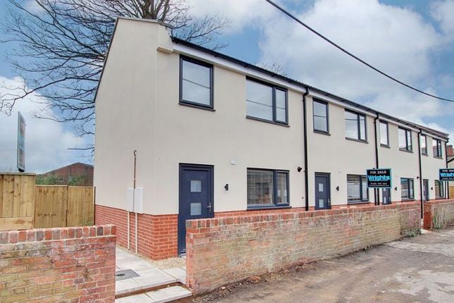 York Buildings, Trowbridge 2 bed end of terrace house for sale