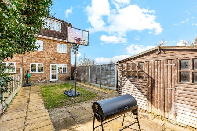 4 bed end terrace house