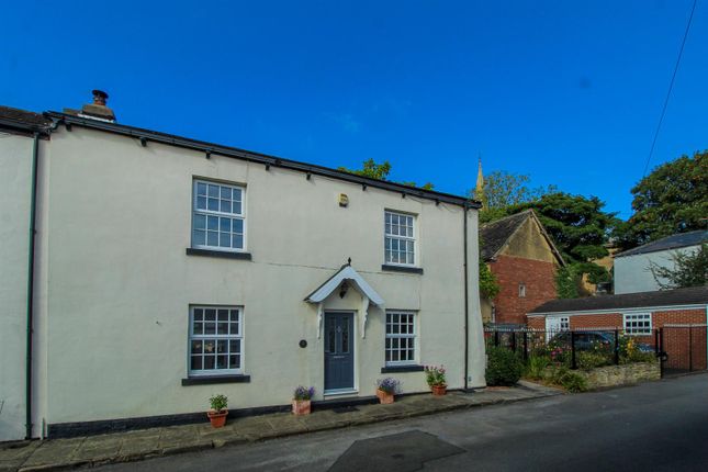 School Yard, Wakefield WF4 3 bed cottage for sale