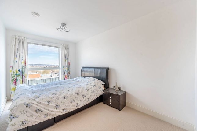 Lyon Road, Harrow, HA1 2 bed flat for sale