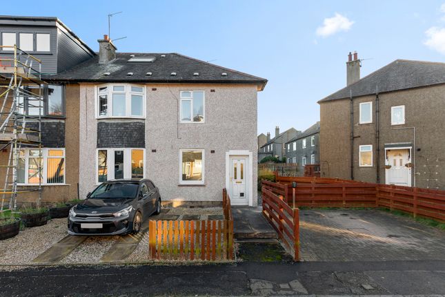 3 bedroom flat for sale