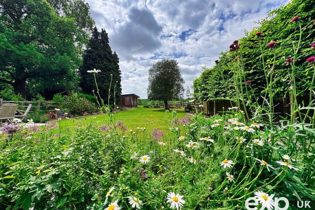 Vicarage Lane, Maidstone ME15 4 bed detached house for sale