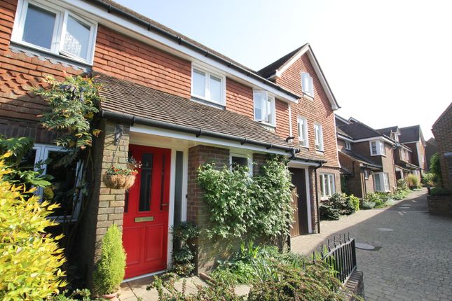 Old Mill Walk, BATTLE, TN33 4 bed end of terrace house for sale