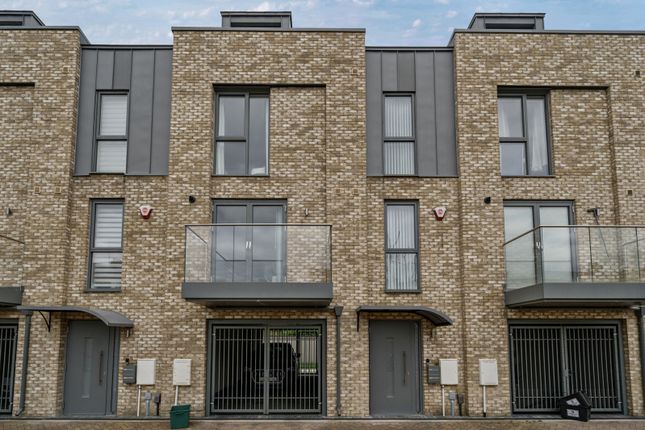 4 bedroom terraced house for sale