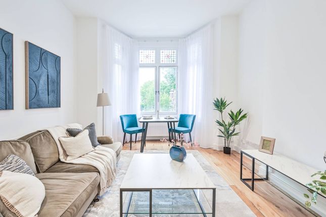Willoughby Road, Hampstead, London, NW3 1 bed flat for sale