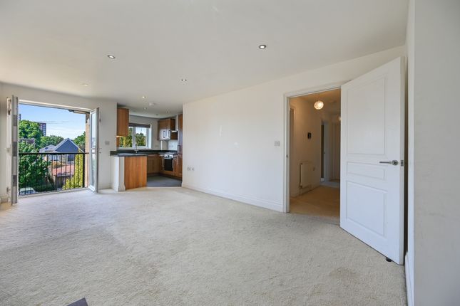 3 bed flat