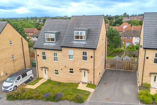 4 bedroom semi-detached house for sale